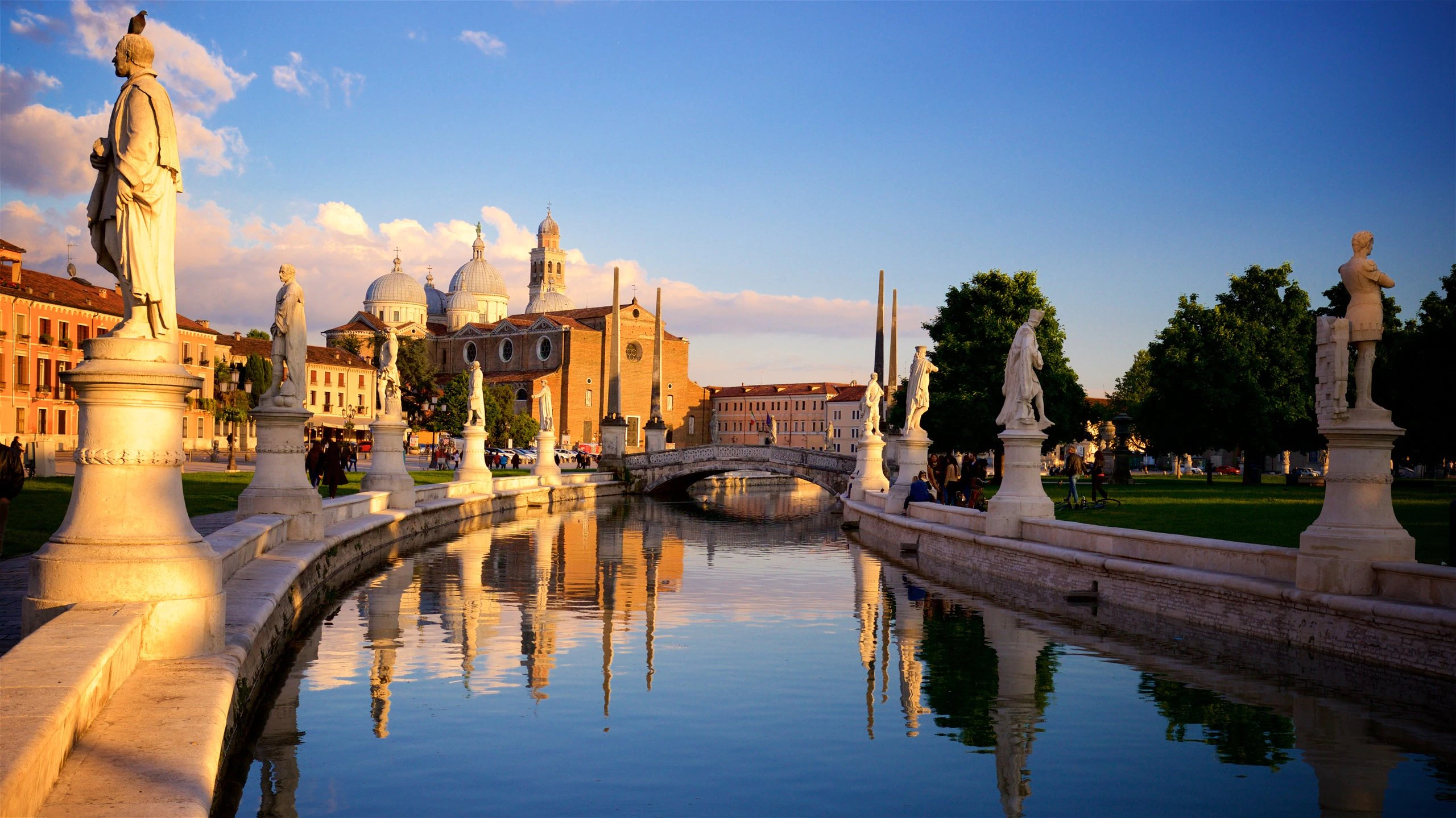 Veneto Tour From Milan With Cruise On Brenta River