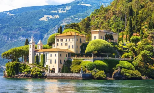 Best Time of Day to Visit Lake Como